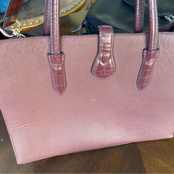H&M Elegant Burgundy Leather Handbag - Picture 3 of 7